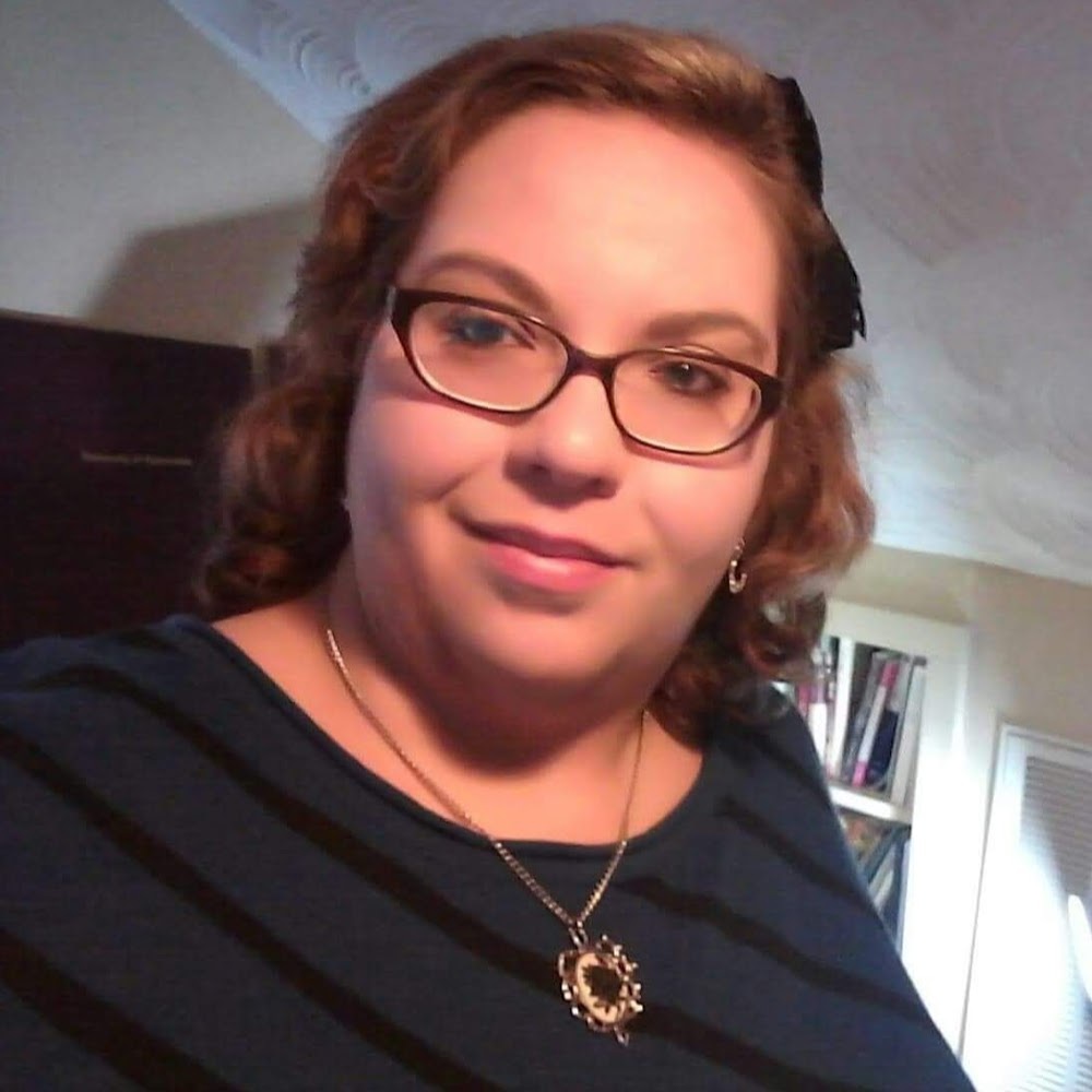 Meet your Posher, Leanna